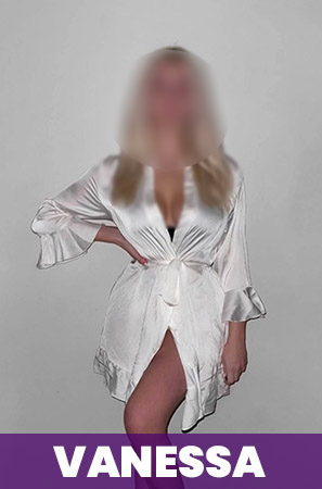 Η Vanessa είναι μια υπέροχη μασέρ που είναι πάντα έτοιμη για μια περιπέτεια. Θέλετε να περάσετε λίγο αισθησιακό χρόνο μαζί της; Μια συνεδρία Nuru μασάζ με τη Vanessa θα σας φέρει ένα βήμα πιο κοντά τον παράδεισο.